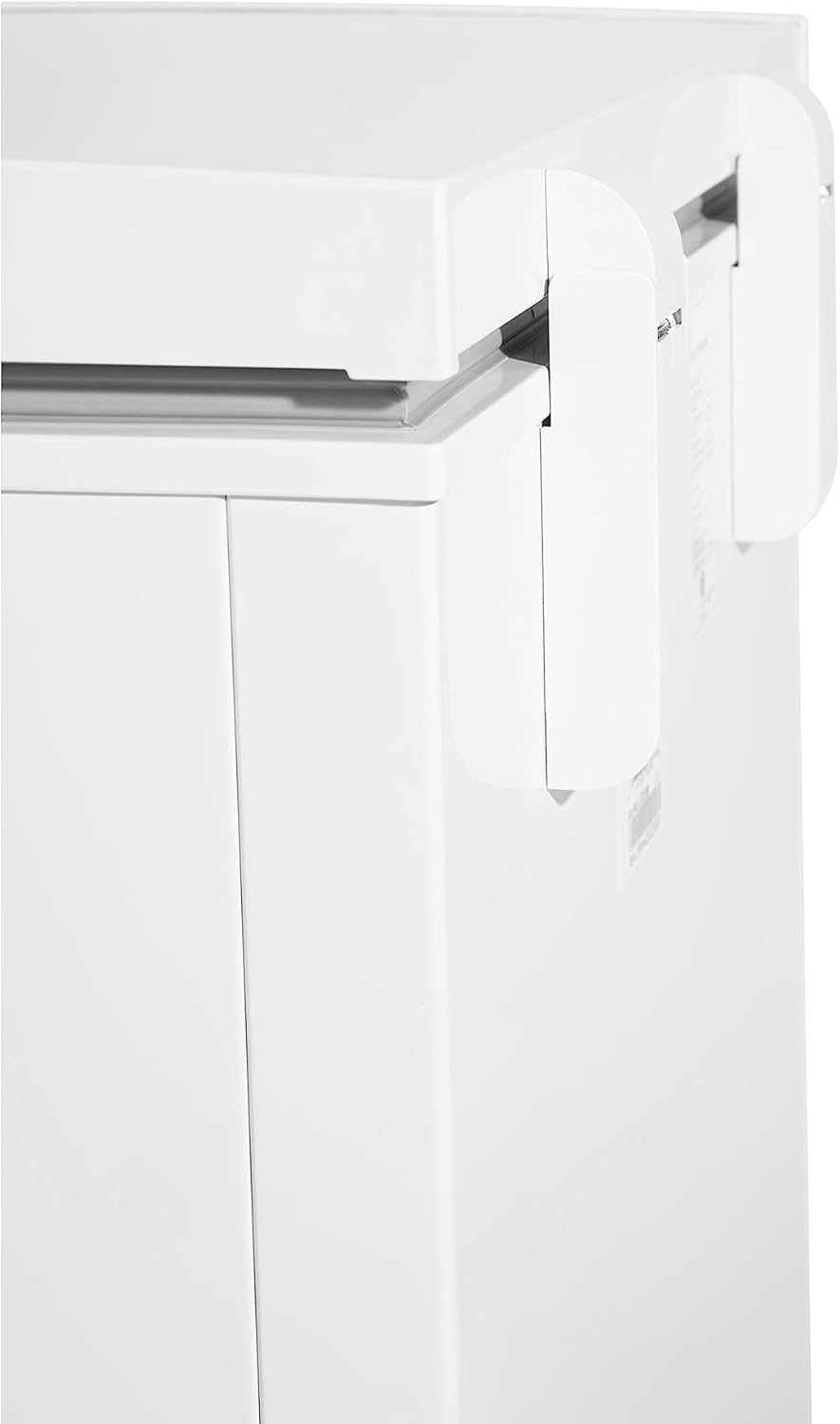 3.5 cu ft Chest Freezer with Adjustable Thermostat