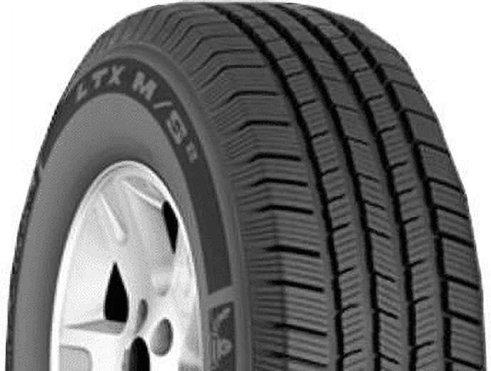Defender Ltx M/s All-season /60R20/E 121/118R Tire