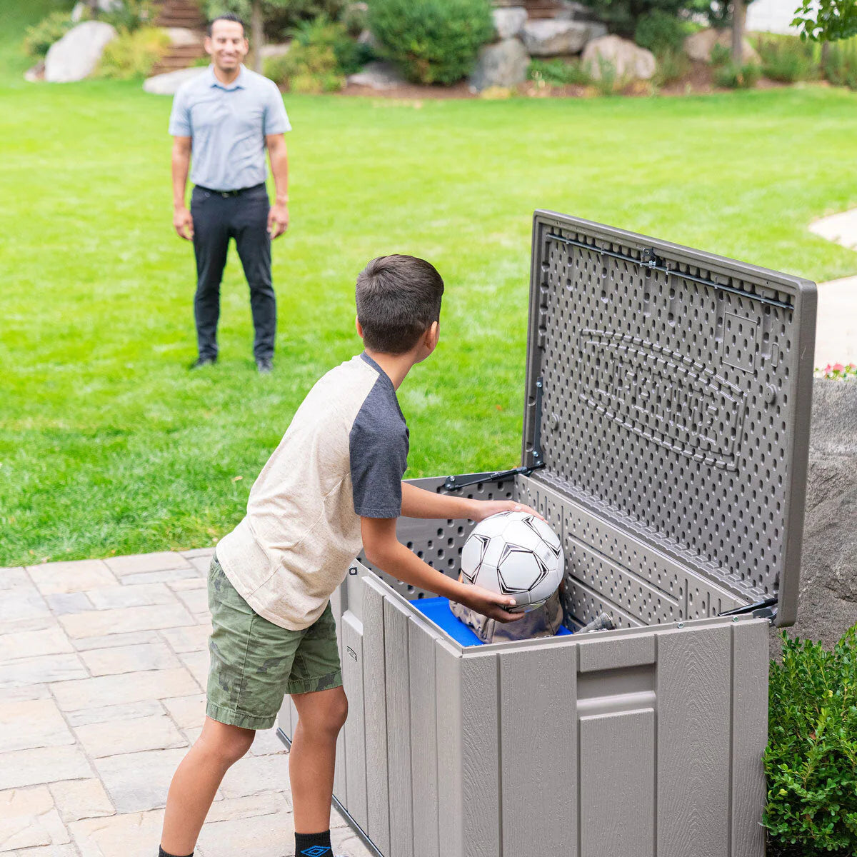 568 Litre Modern Outdoor Storage Deck Box