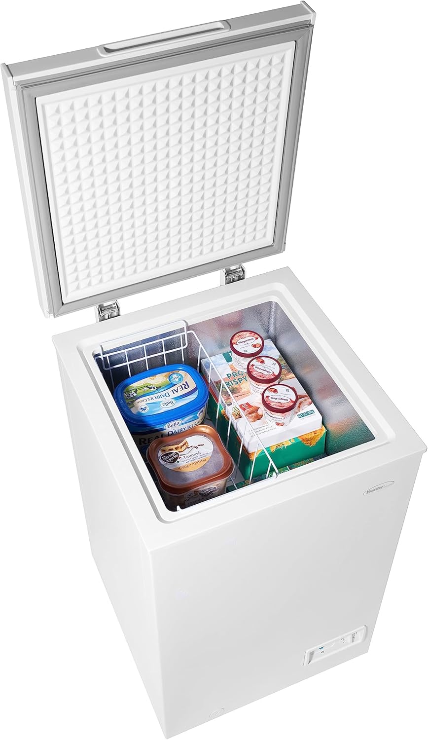3.5 cu ft Chest Freezer with Adjustable Thermostat