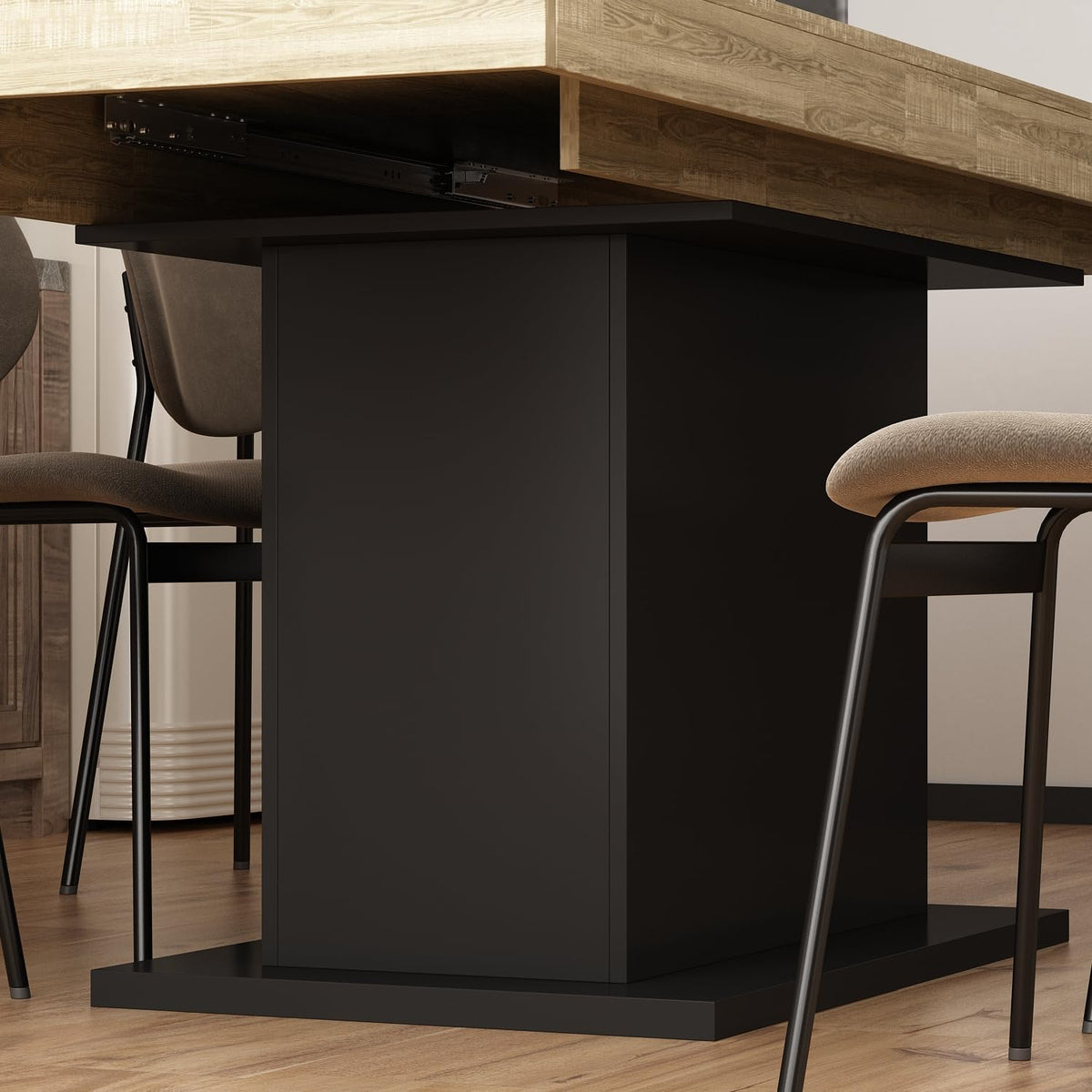 Extendable Dining Table for 6 to 8 People, 63 to 78.7 Inches