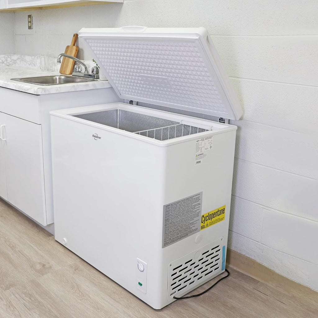5 cu ft Chest Freezer with Removable Storage Basket